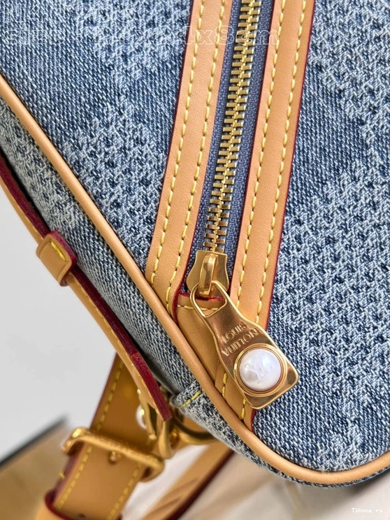 Affordable Chess LOUIS VUITTON Messenger-24*24*8CM 0812